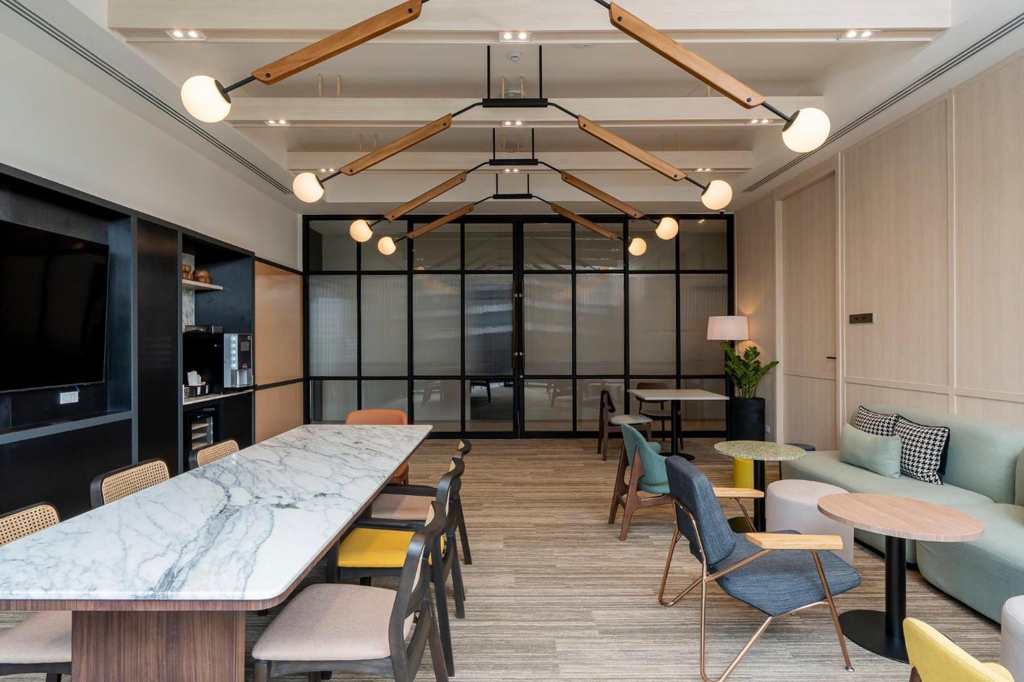 Staybridge Suites Bangkok Sukhumvit By Ihg Kültér fotó
