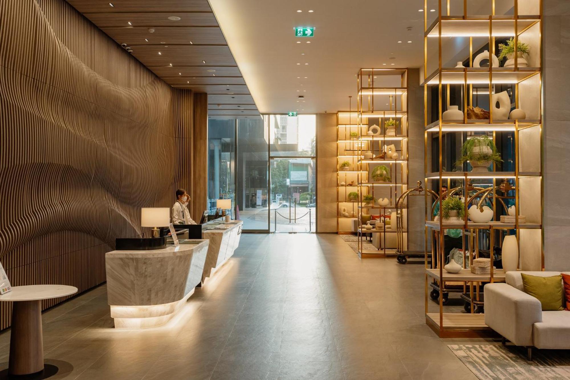 Staybridge Suites Bangkok Sukhumvit By Ihg Kültér fotó